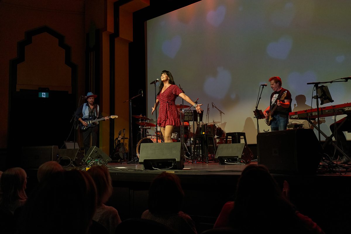 The Linda Ronstadt Show live